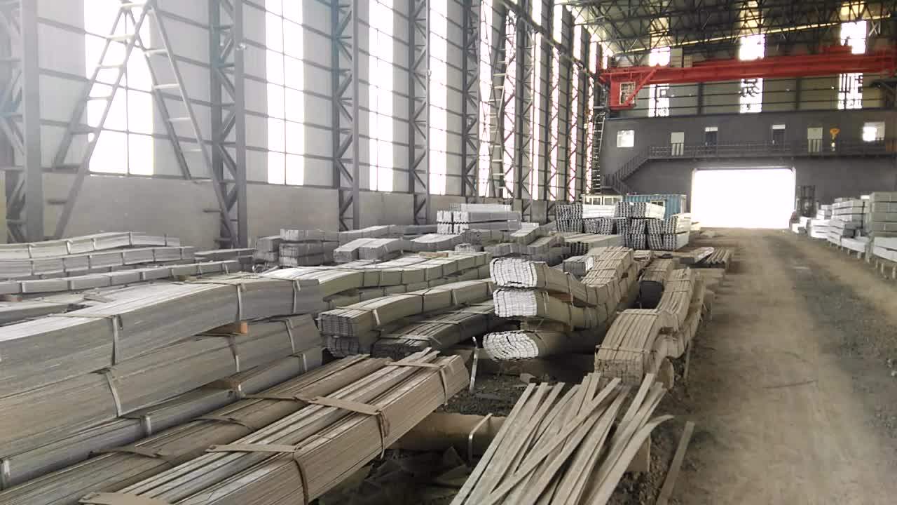 Construction Material Hot Rolled Black Mild Hot Roll Steel Flat Bar