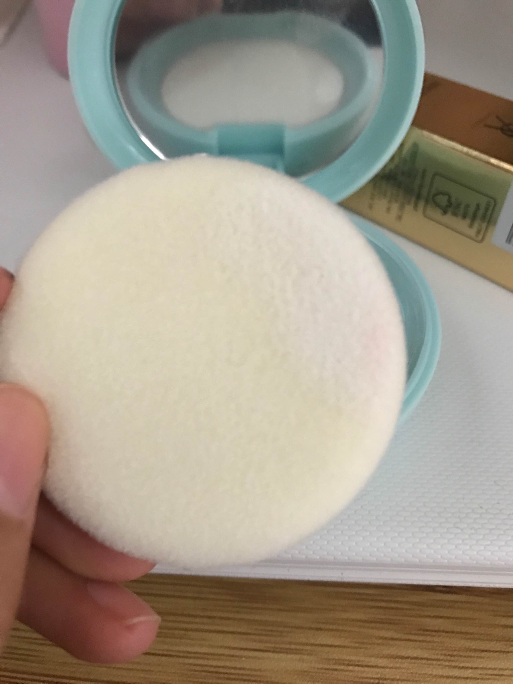 菲诗小铺净妍控油粉饼怎么样，到底值不值得买,第6张