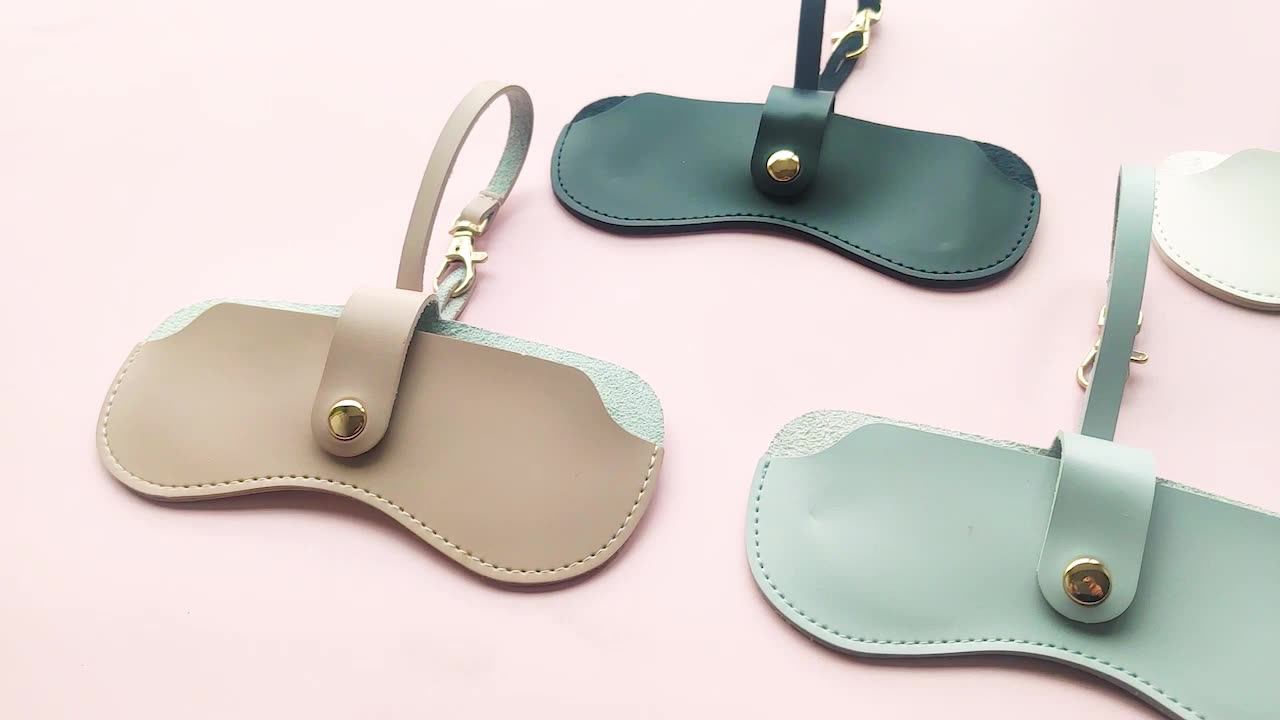 Oem Cute Handbags Charms Pendant Travel Leather Metal Hanging Hook Clip