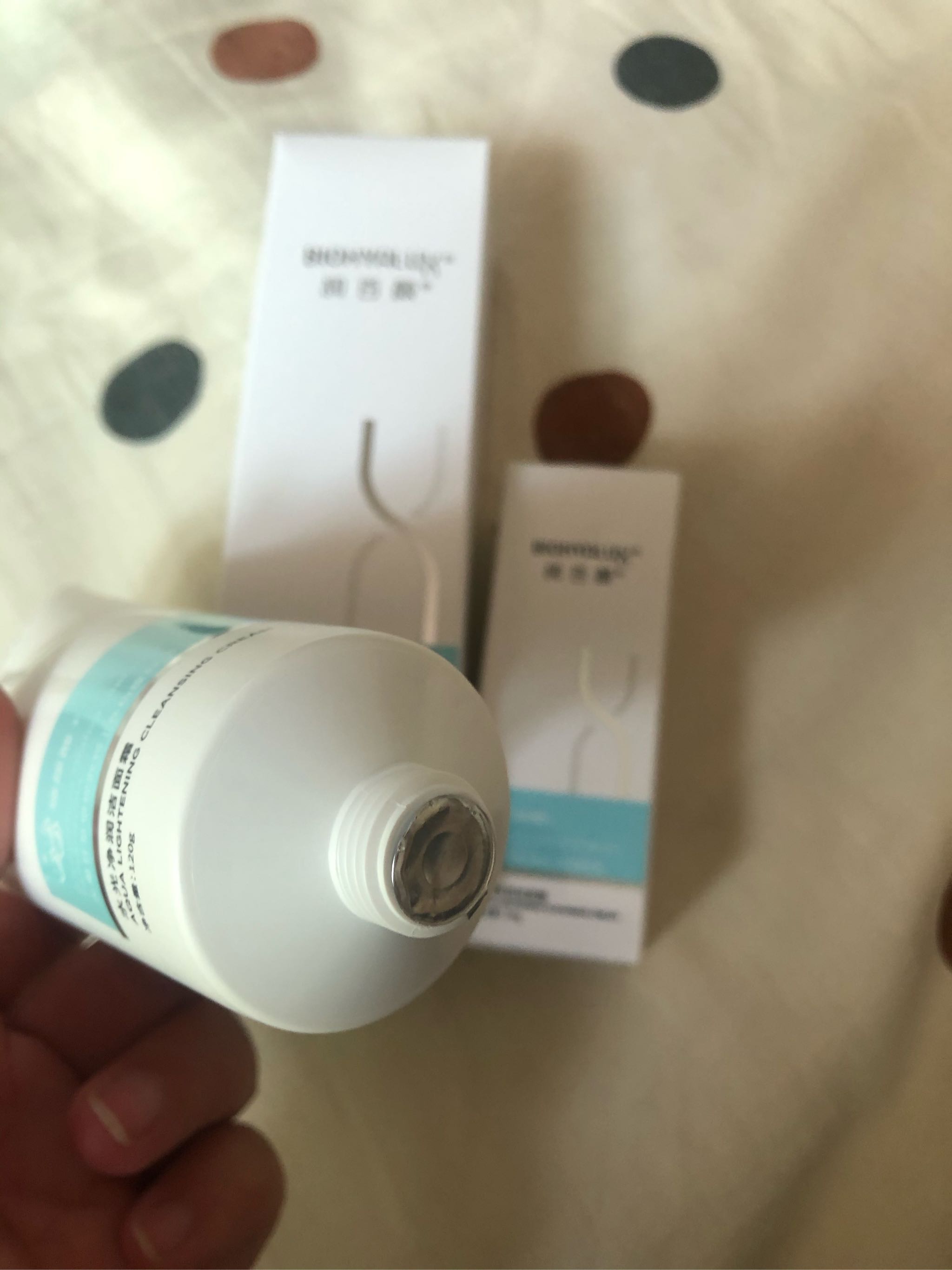 润百颜水光净润洁面霜怎么样有用吗，母女俩使用一个月效果对比,第6张