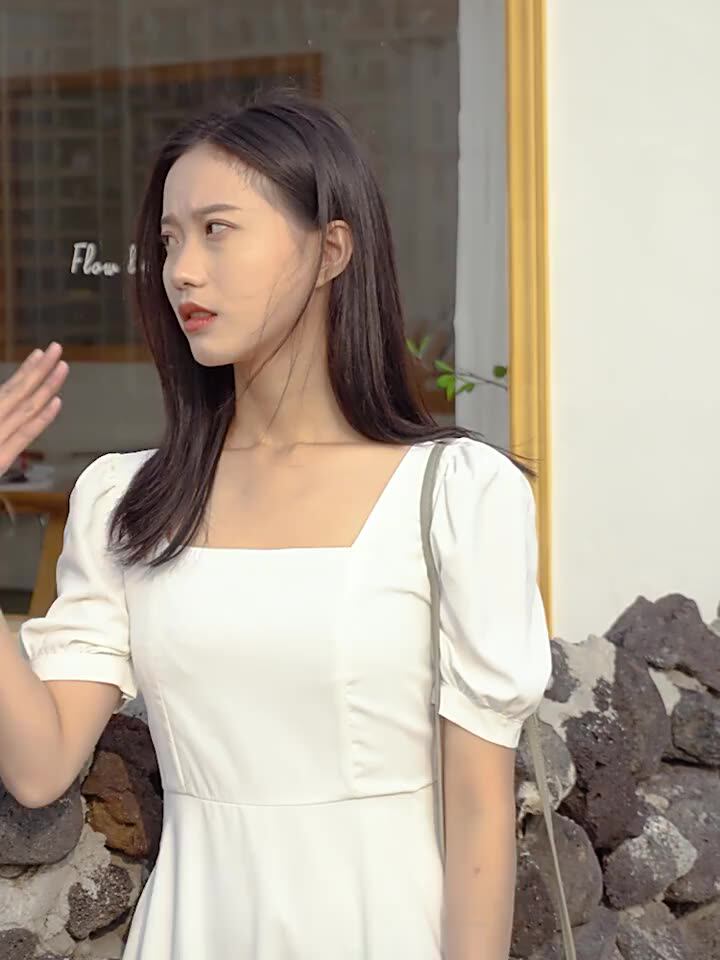 New folding hanging neck fan Lazy portable portable handheld mini small square charging wireless ultra-quiet