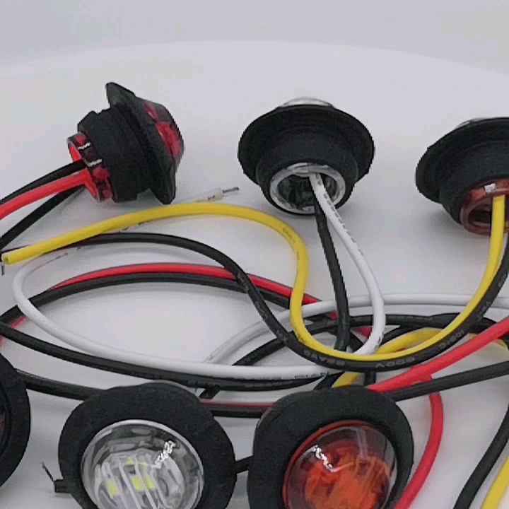 Specializing In The Production Of Durable 12v Led Trailer Truck Side