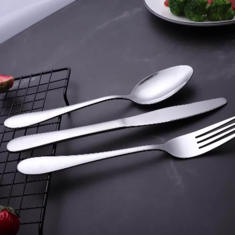 Smooth Easy Cleaning Flatware Spoon And Fork Set Stainless Steel Silver
