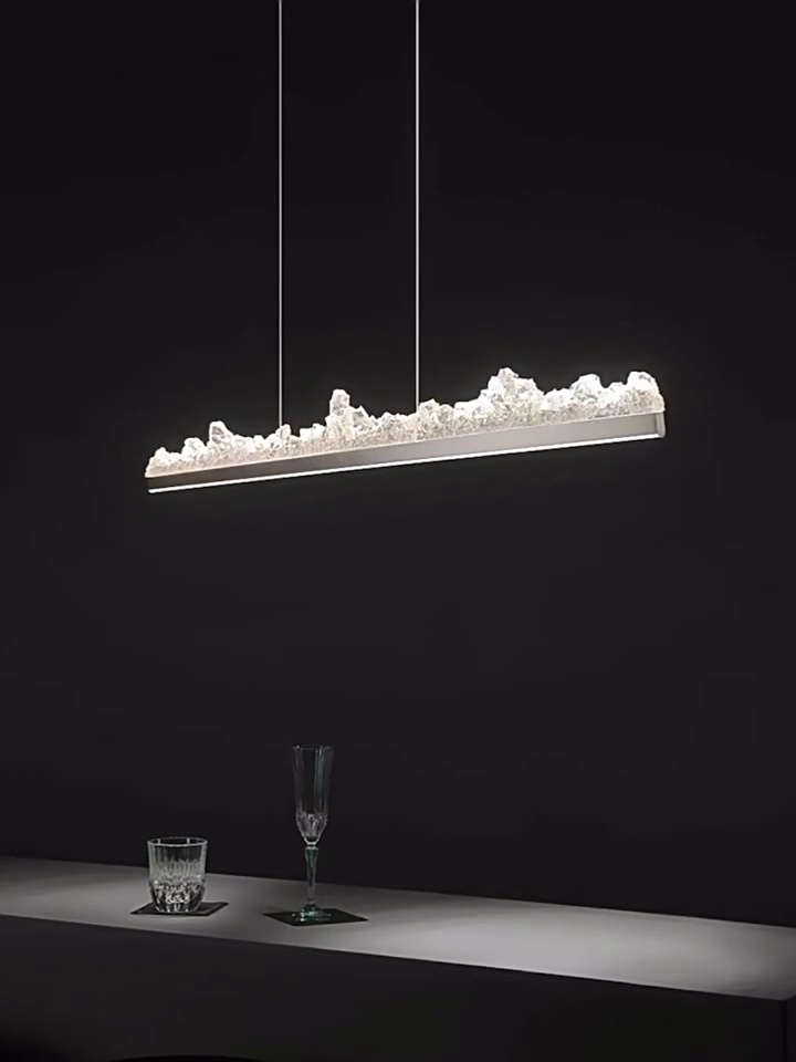 极简风来袭。意式冰山吊灯,点亮你的现代轻奢日常