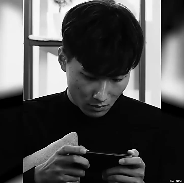 男性底妆的隐形革命：精准还原自然肤感的技术解析