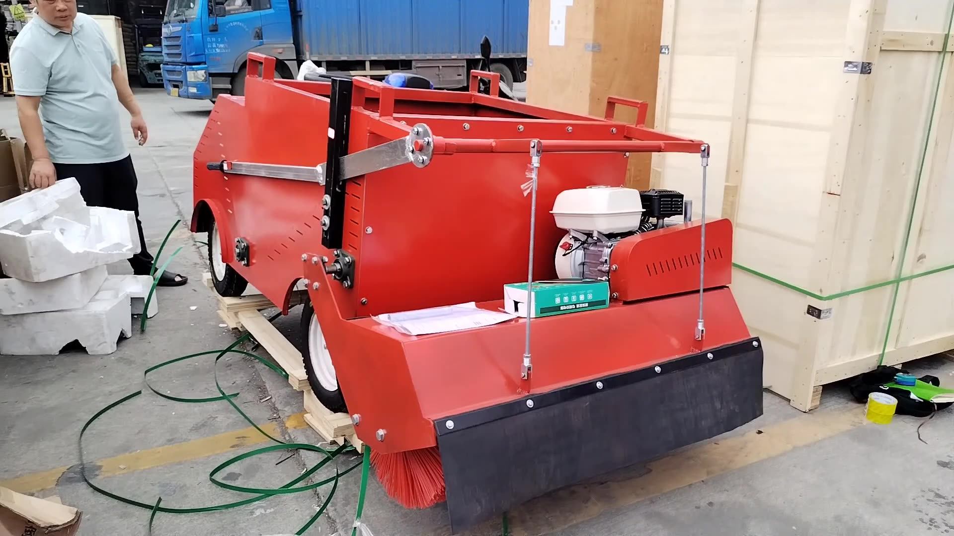 High Output Brush Integrated Machine / Brush Cleaning Artificial Turf