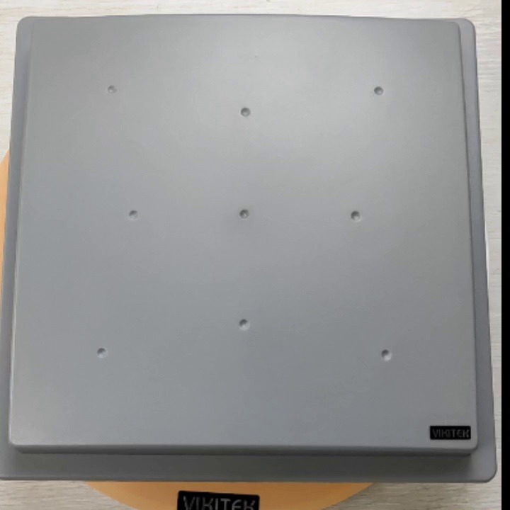 展会人挤人？这读卡器真能够一秒过闸。