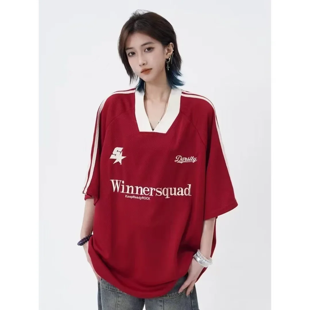 American-style oversize streetwear men's T-shirt, V-neck loose half-sleeve T-shirt with a trendy, Insta-inspired, sporty vibe