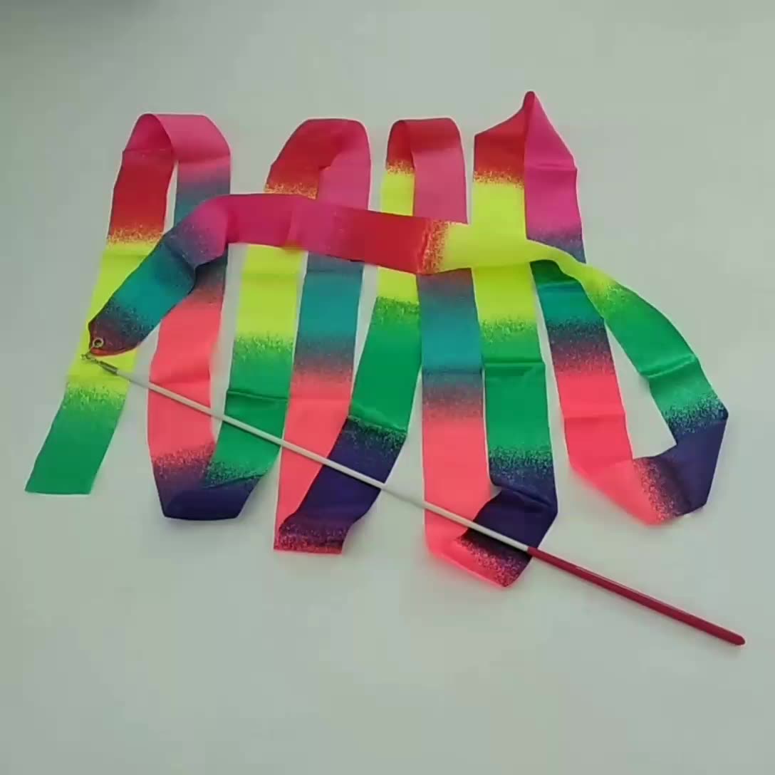 Танец с ленточками