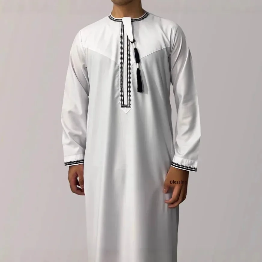 Cross-Border New Spot Solid Color Round Neck Embroidered Thick Tassel Omani Robe Arabian Saudi Men's Long-Sleeved Robe