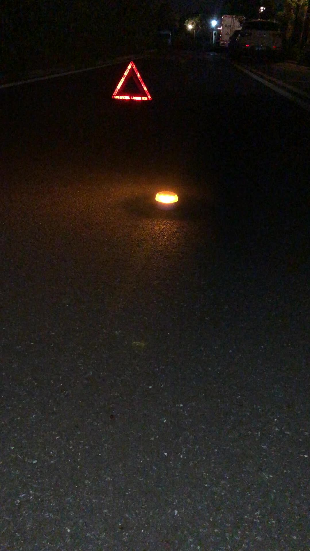 Ce V16 Ip55 Led Emergency Light Car Repair Help Flashing Light With