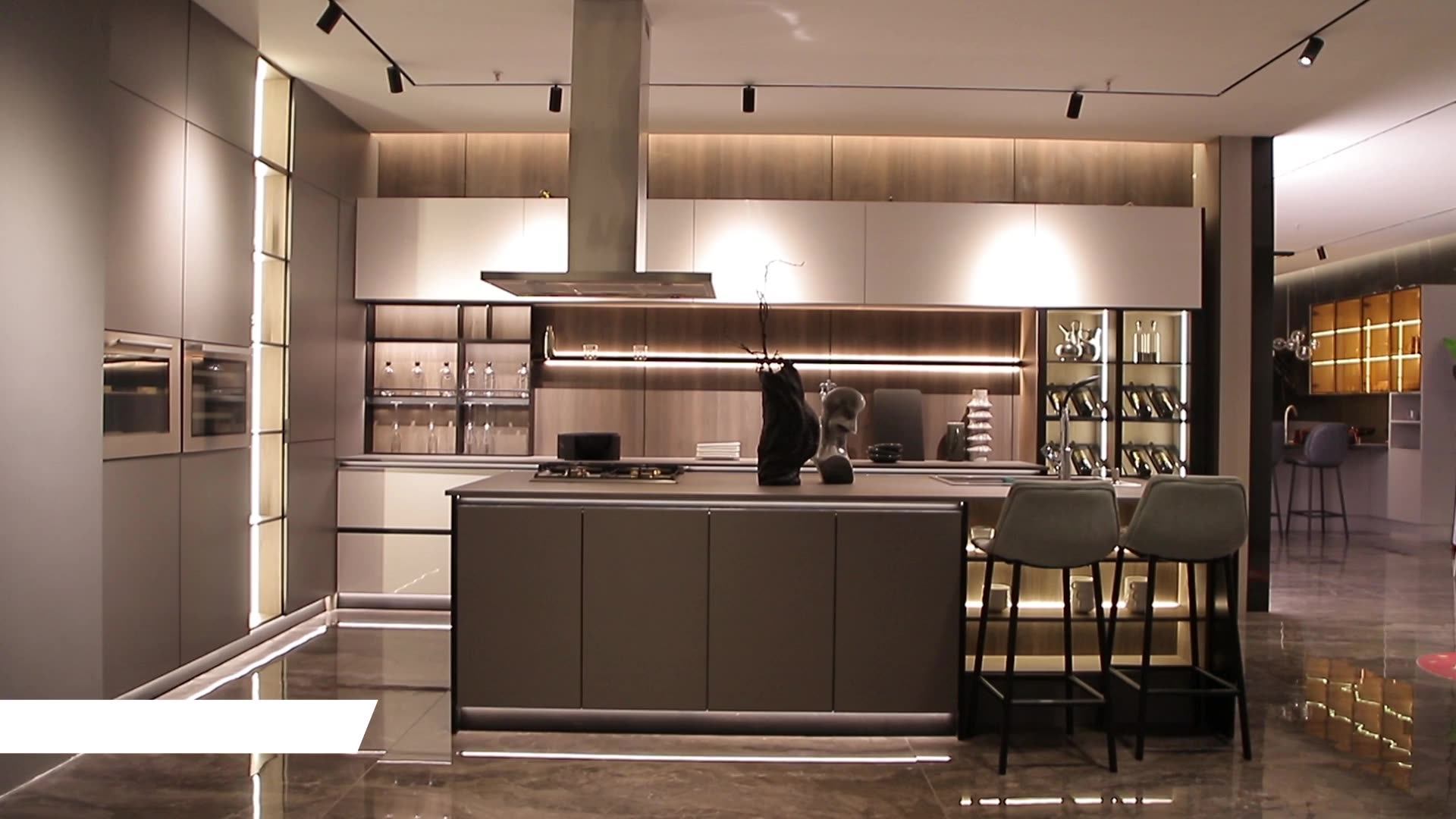 Realgres Black And White Solid Wood Kitchen Built In Kitchen