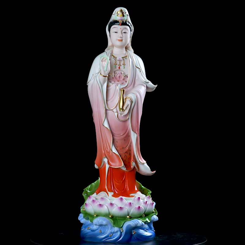 泉州一家庭供奉七珍陶瓷观音后氛围悄然转变