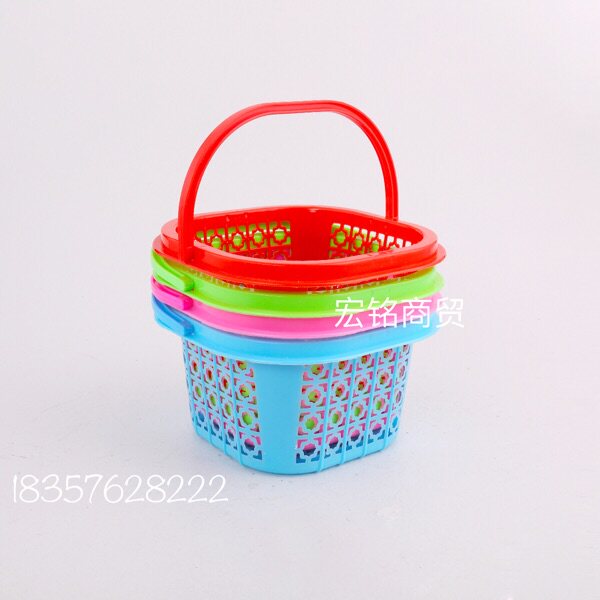 Strawberry picking basket hand-held fruit basket plastic basket egg basket blueberry basket small fruit 1 catty cherry basket