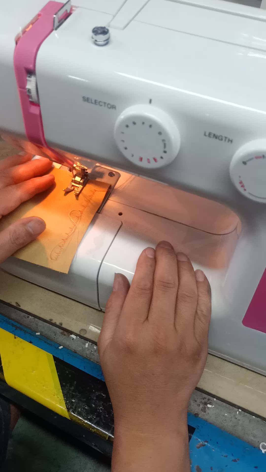 Fh2010 High Performance Electric Portable Hand Swing Machine Household