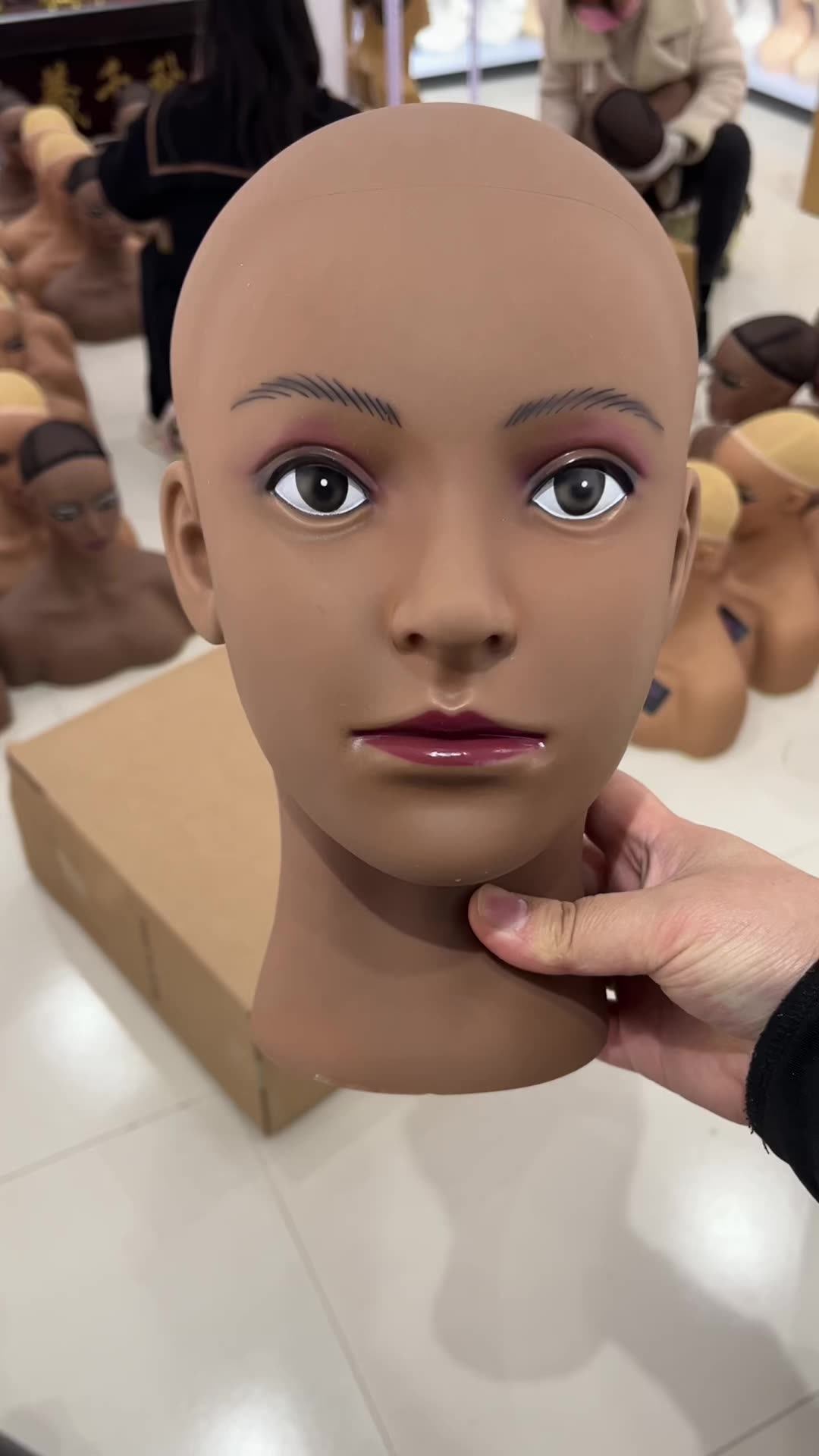 Model Head Woman Dummy Head Mannequin With Wig Bracket Hat Scarf