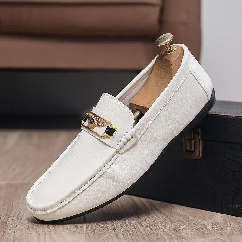 Summer New Style Breathable Casual Pea Shoes Men's Flat Bottom Lightweight Lazy Foot Slip-on Driving Shoes Soft Bottom Men's Shoes