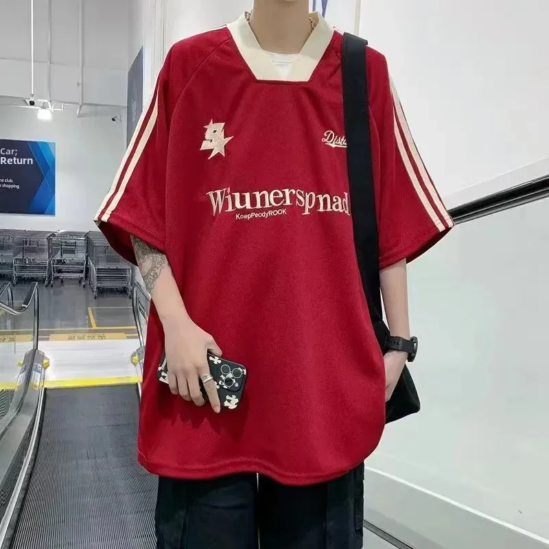 American-style oversize streetwear men's T-shirt, V-neck loose half-sleeve T-shirt with a trendy, Insta-inspired, sporty vibe