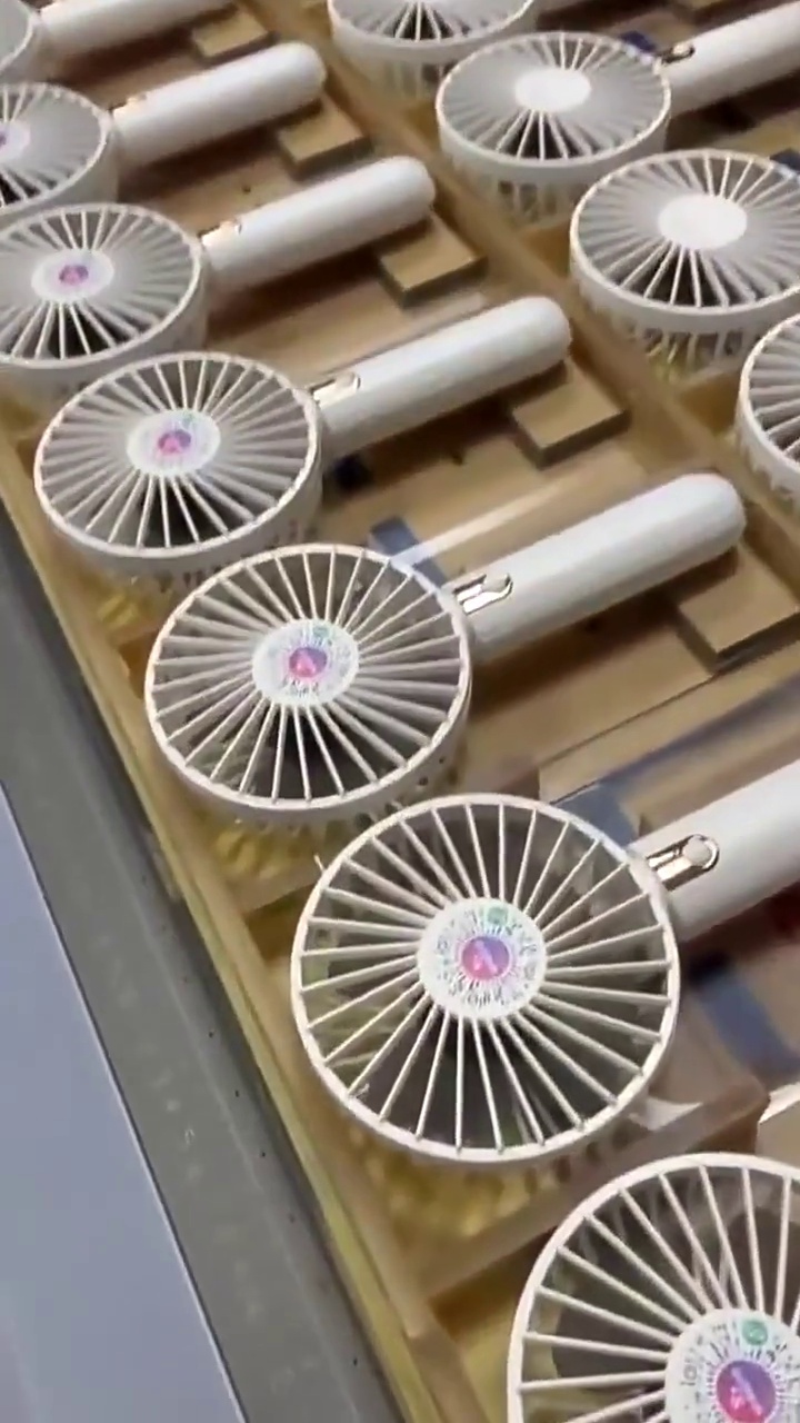 夏日必备。风扇UV打印机、让小物件瞬间变身文化品✨