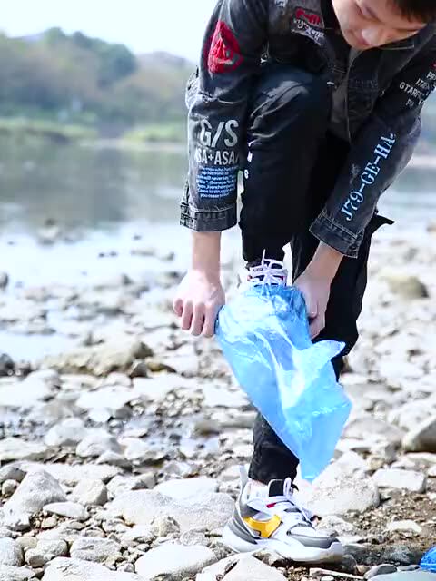 Outdoor rainy day waterproof high tube disposable shoe cover Men and women cycling rainproof shoe cover thickened wear-resistant rain boots cover