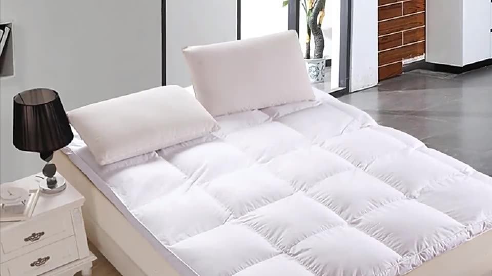 Extra Thick Cooling Mattress Pad Cover down Alternative