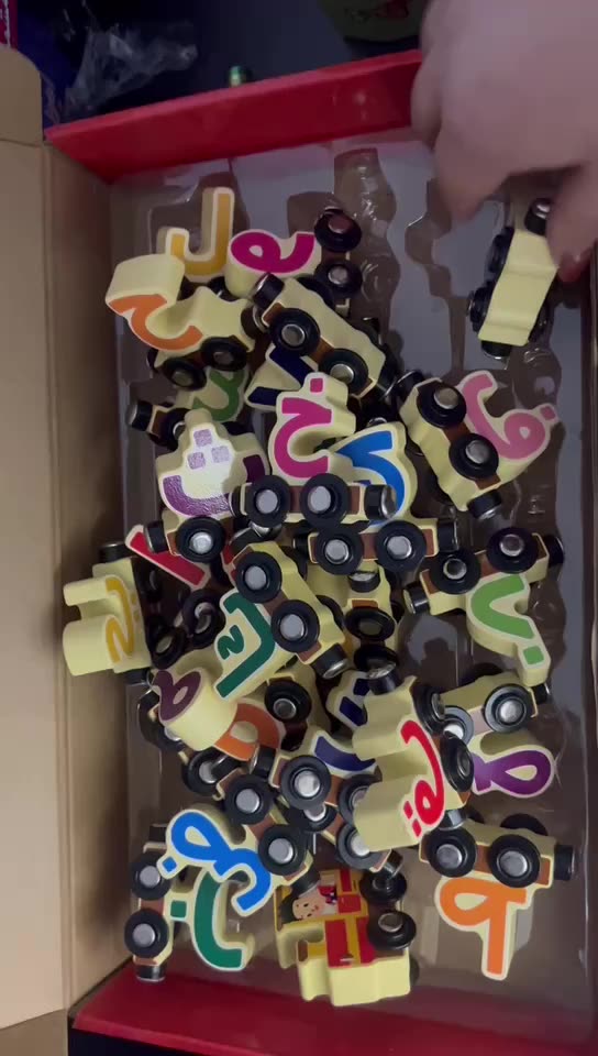 Treno Magnetico In Legno Con Alfabeto Arabo – Gioco Educativo Islamico Per Bambini