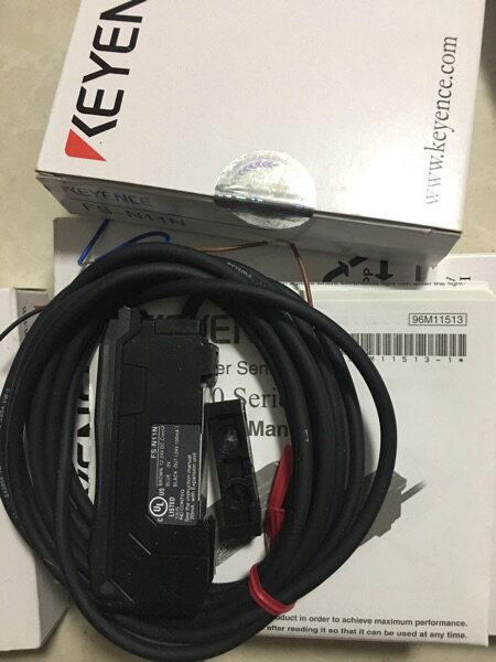 Sale of original KEYENCE FS-N11N fiber amplifier fake one lost ten