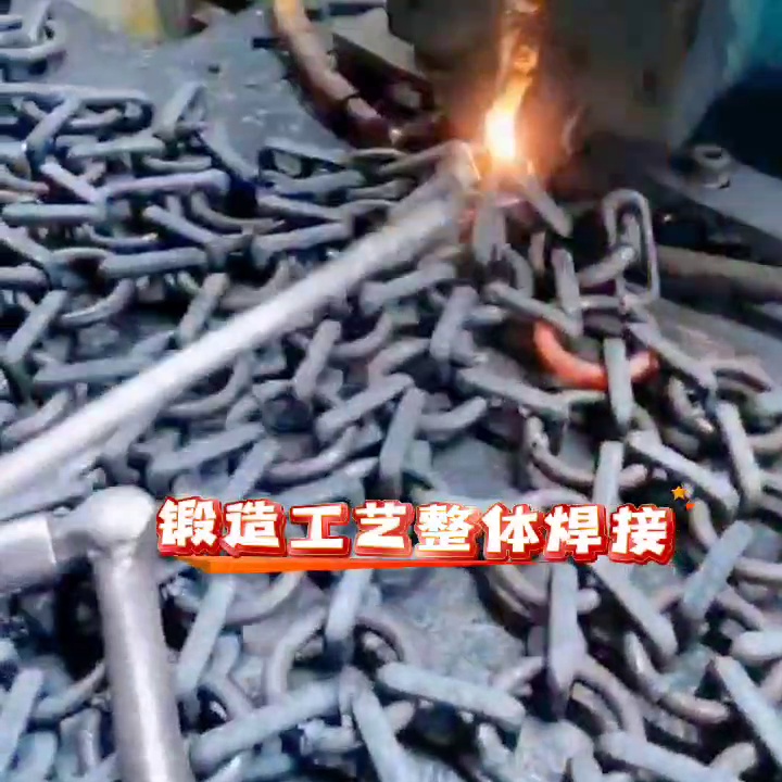 矿山作业必备的装载机防滑链真实香！