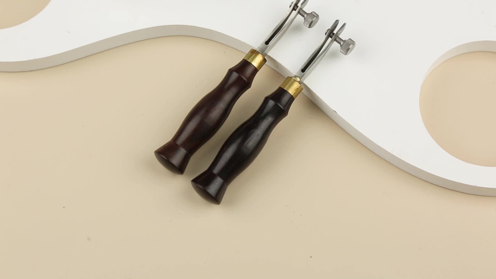 Adjustable Wooden Handle Stainless Steel Leathercraft Edge Press