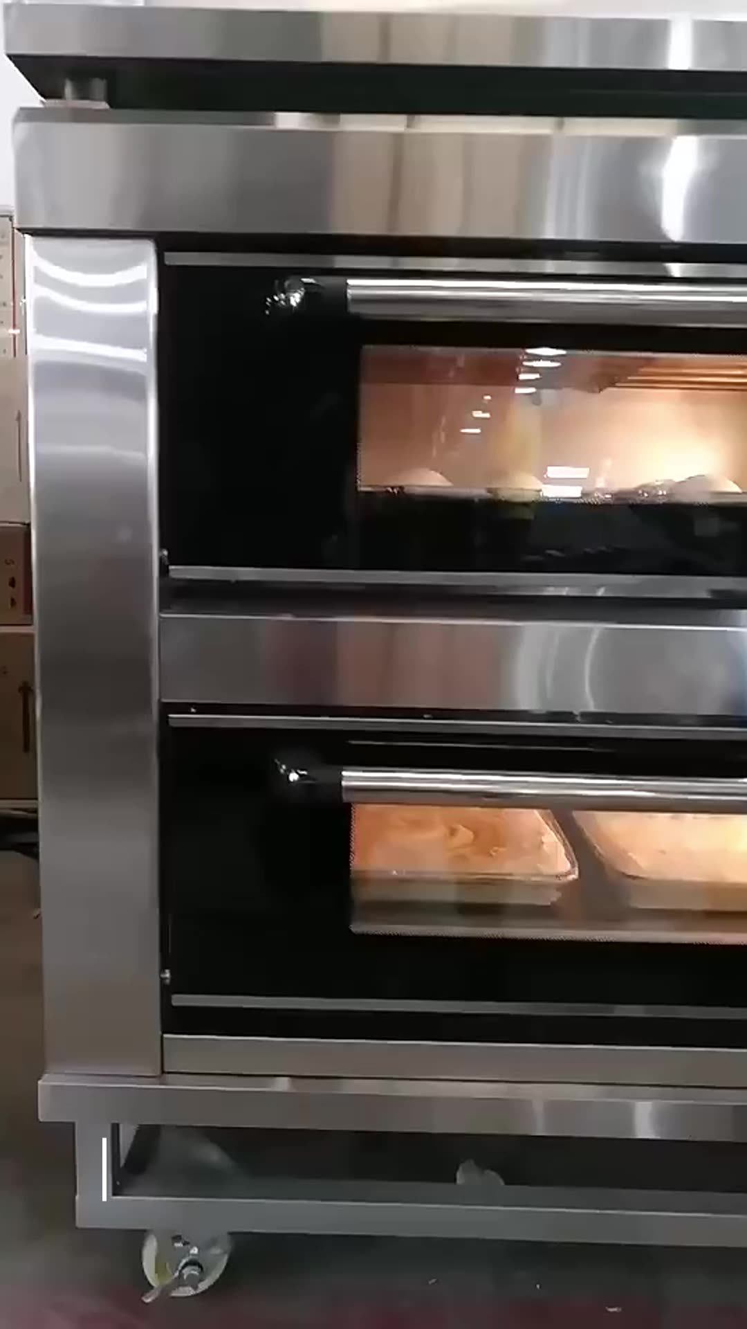 Factory Price Industrial Bakery 3 Deck 6 Trays Oven Gas And Electric