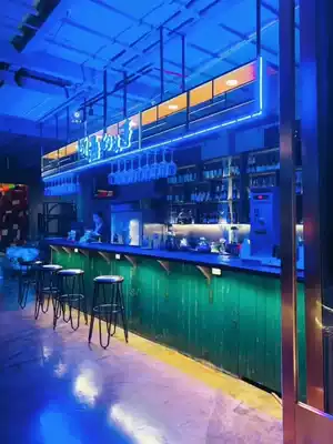 Iron industrial wind Wine Rack bar bar hanging hanger dining room decoration hanging cabinet wine cabinet bar upside down goblet shelf