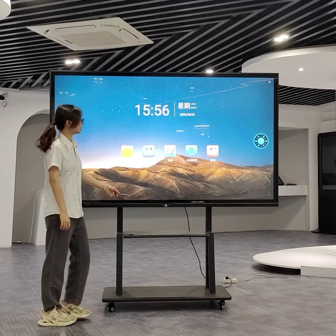 会议室秒变未来科技舱。55-110寸会议平板全尺寸实测必看指南