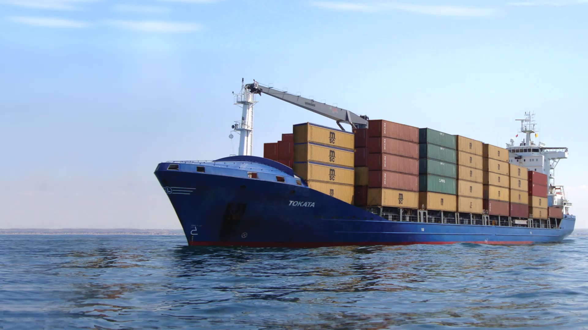 контейнеровозы морские. контейнеровоз 40000 dwt. морские перевозки. самые дешевые перевозки морские. Db schenker морские перевозки.