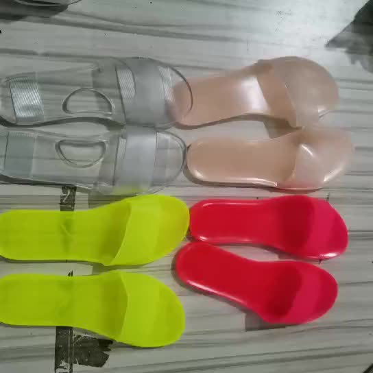 Transparentes De Pvc Para Mujer,Zapatos De Diseñador De Lujo,Brillantes,Para Piscina,Sin Cordones Goma - Buy Claro Jalea Sandalias De Pvc Mujer De Lujo Zapatos De Diseñador Brillante Piscina Dama