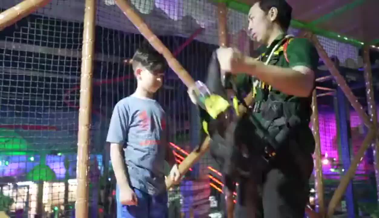 Big Kids Jump Outdoor Spider Wall Trampoline Park Equipment Commercial Fitness Indoor Trampoline