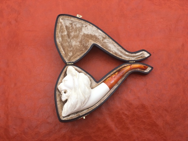 SRV Turkish sea foam hand carved pipe anti - wind fight Lion carved raw stone bent