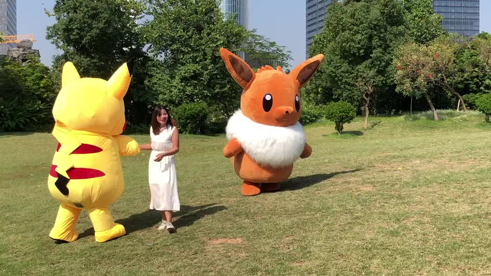 New Arrival 2M Eevee Ibraimi inflatable Mascot costumes.