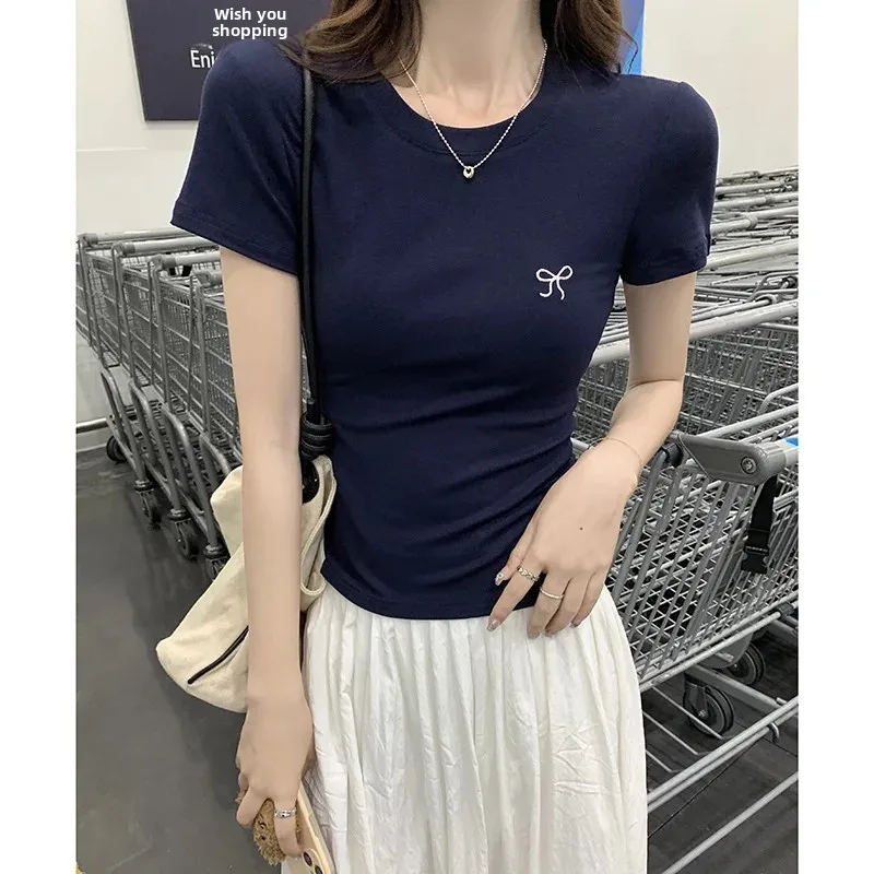 Butterfly knot embroidery short-sleeve T-shirt for women, 2025 summer new style slim fit regular shoulder sweet and spicy student round neck basic top