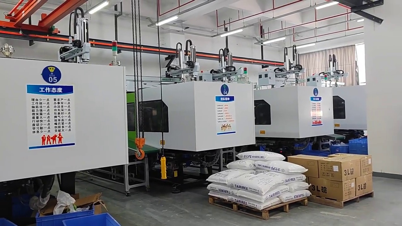 告别脏车烦恼！新款便携无线吸尘器，车内清洁新神器✨