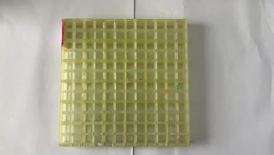 Сетка декоративная сценическая. Hellraiser sc2. Театральная сетка. Теннисный корт с трибунами. Турнирная сетка теннис.