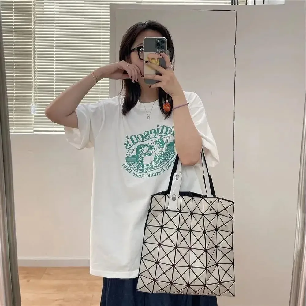 2025 New Summer Design Salt-Coded Short-Sleeve T-Shirt for Women, Student Style Korean Version Loose Fit Versatile Half-Sleeve Top, Instagram Trendy