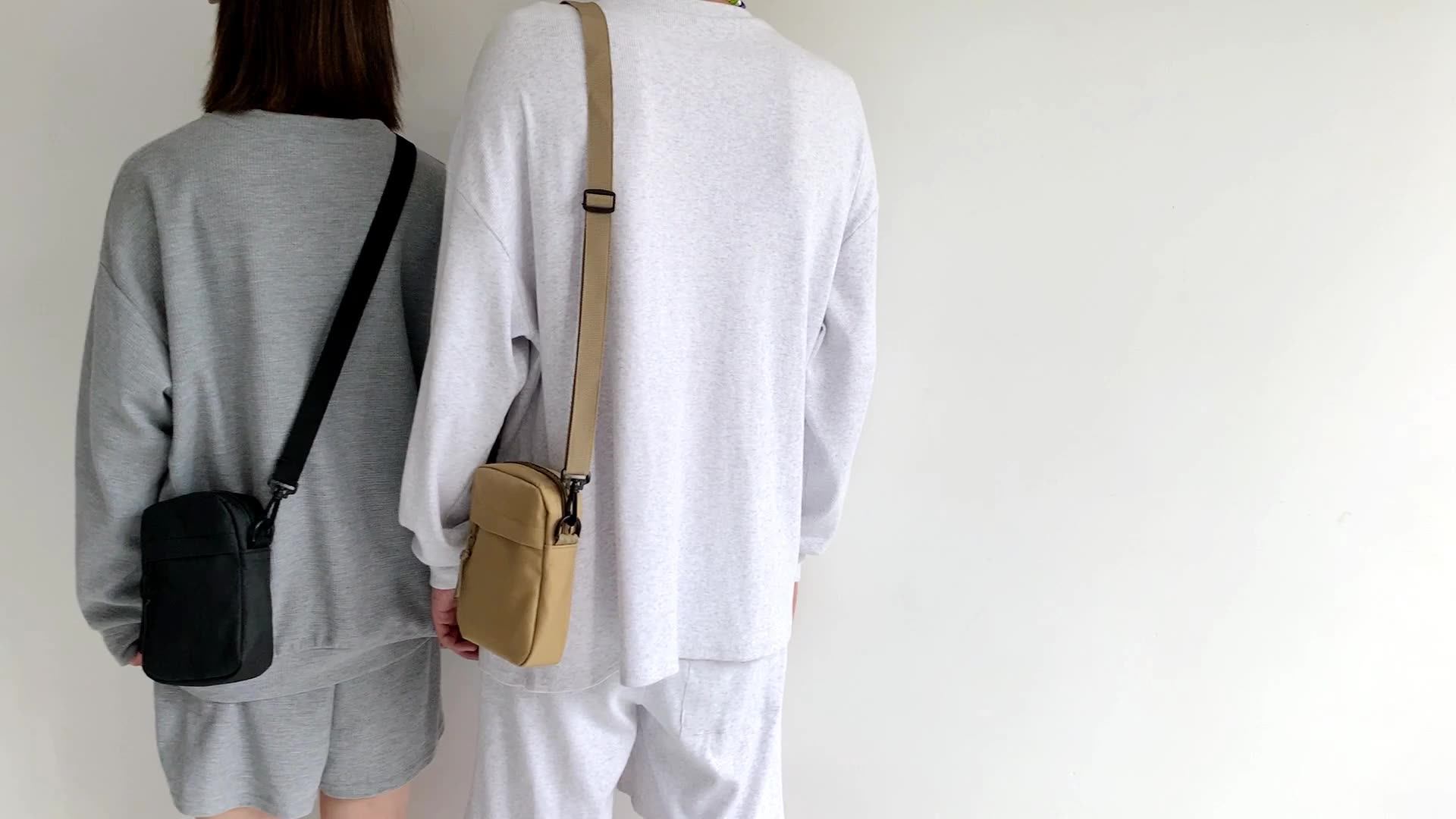 Custom Logo Fashion Small Sports Messenger Bag Sling Phone Bag Shoulder