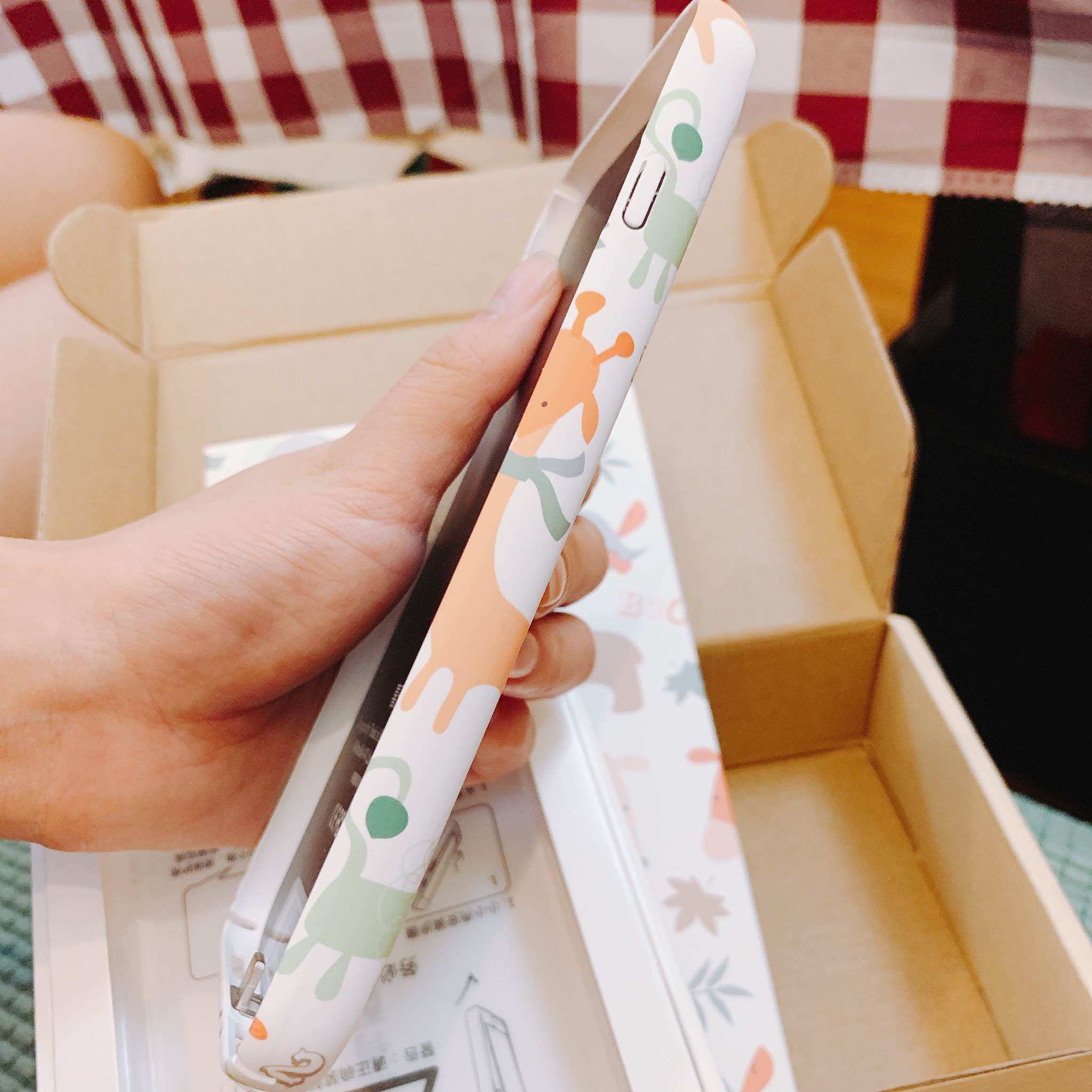 苹果7背夹充电宝 全包手机款怎么样，好用吗？使用感受分享_搜券