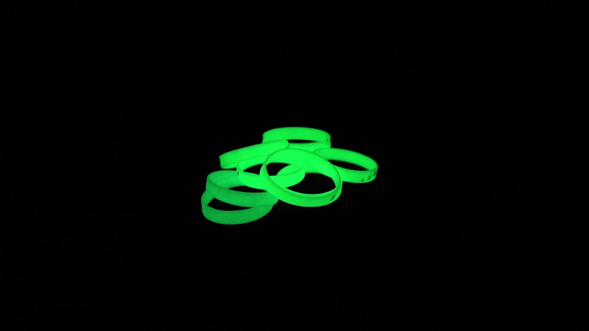 Wristband Custom Glowing Silicone Bracelets Luminous Glow In Dark Wrist ...