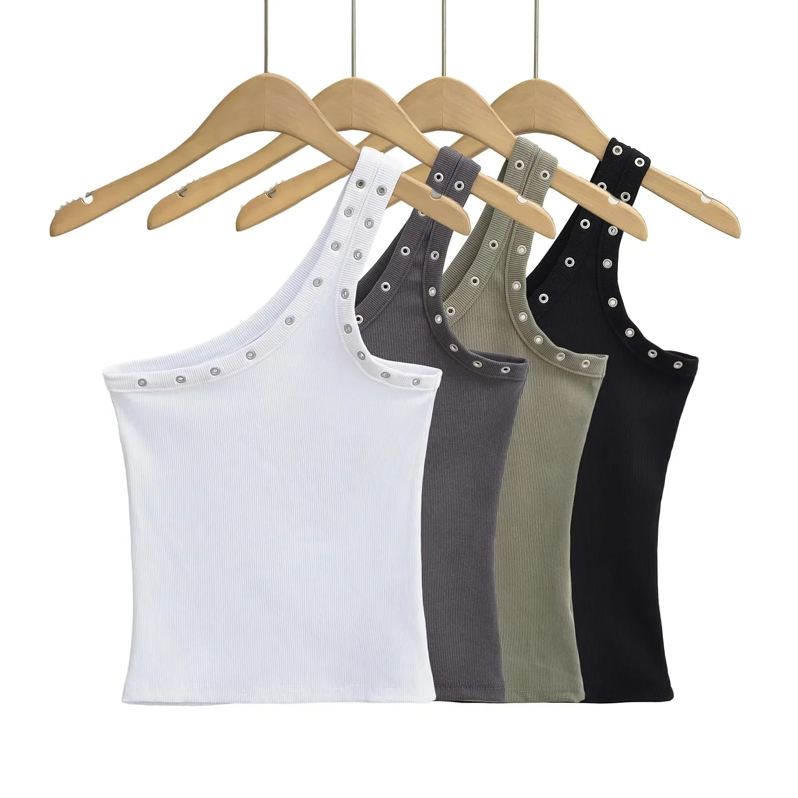 Design fashionable fitted short top with cups