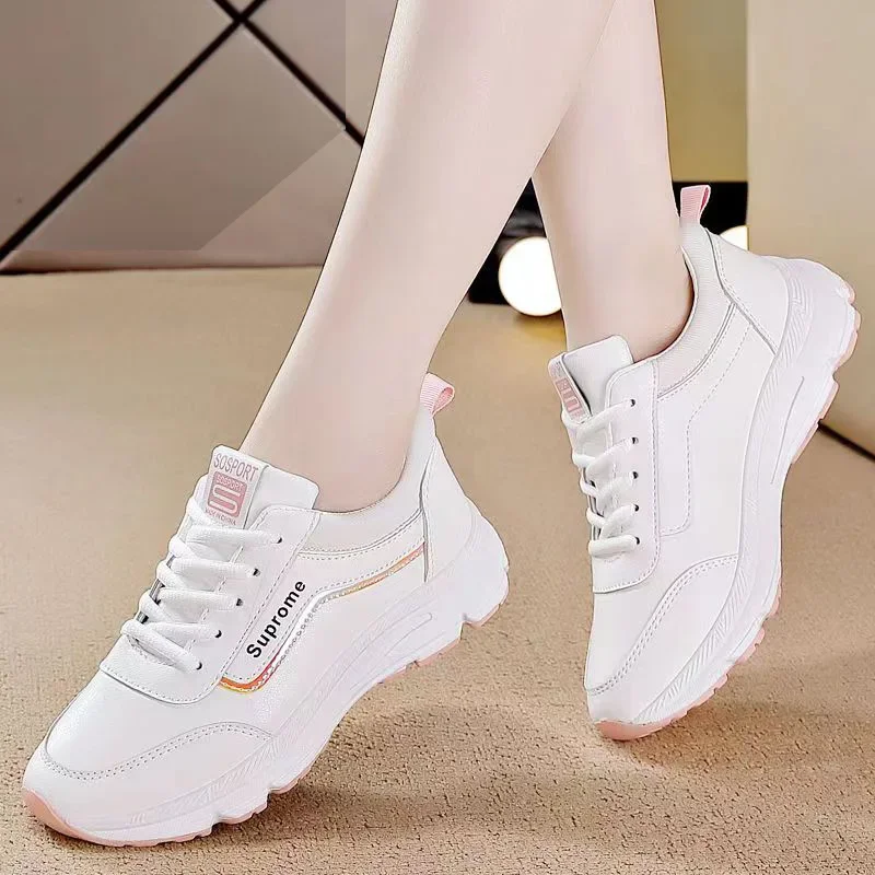 Women's  Spring and Autumn New Breathable Soft Sole Flat Shoes, Casual and Versatile Travel and Sports Shoes