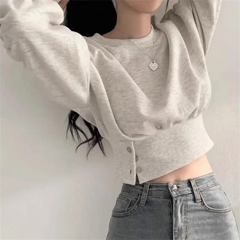 Design Niche Short Waisted Round Neck Sweatshirt for Women in Autum Thin Versatile Loose Slimming Look Hooded Long-Sleeved Top