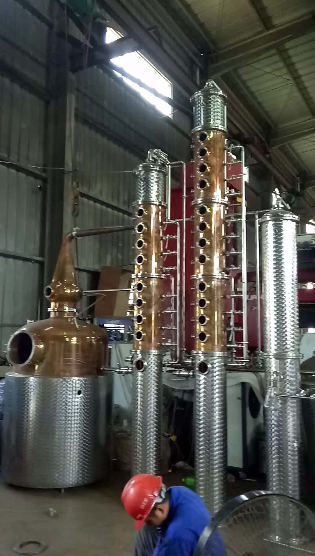 Vodka Reflux Still Equipment With Bubble Cap Plates Stripper