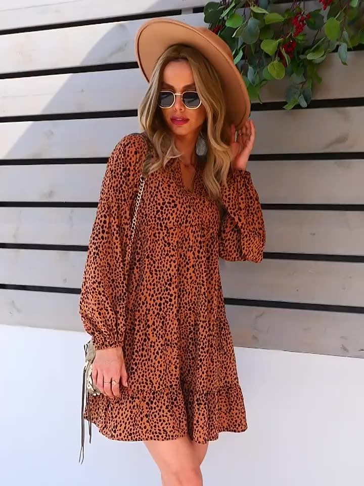 Vestido corto informal de manga larga con estampado de leopardo