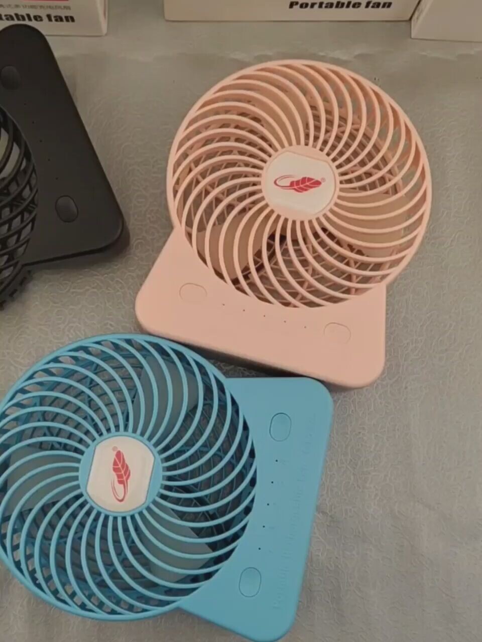 Gongtian 6 inch portable USB charging small outdoor student dormitory small fan big wind super silent banana fan